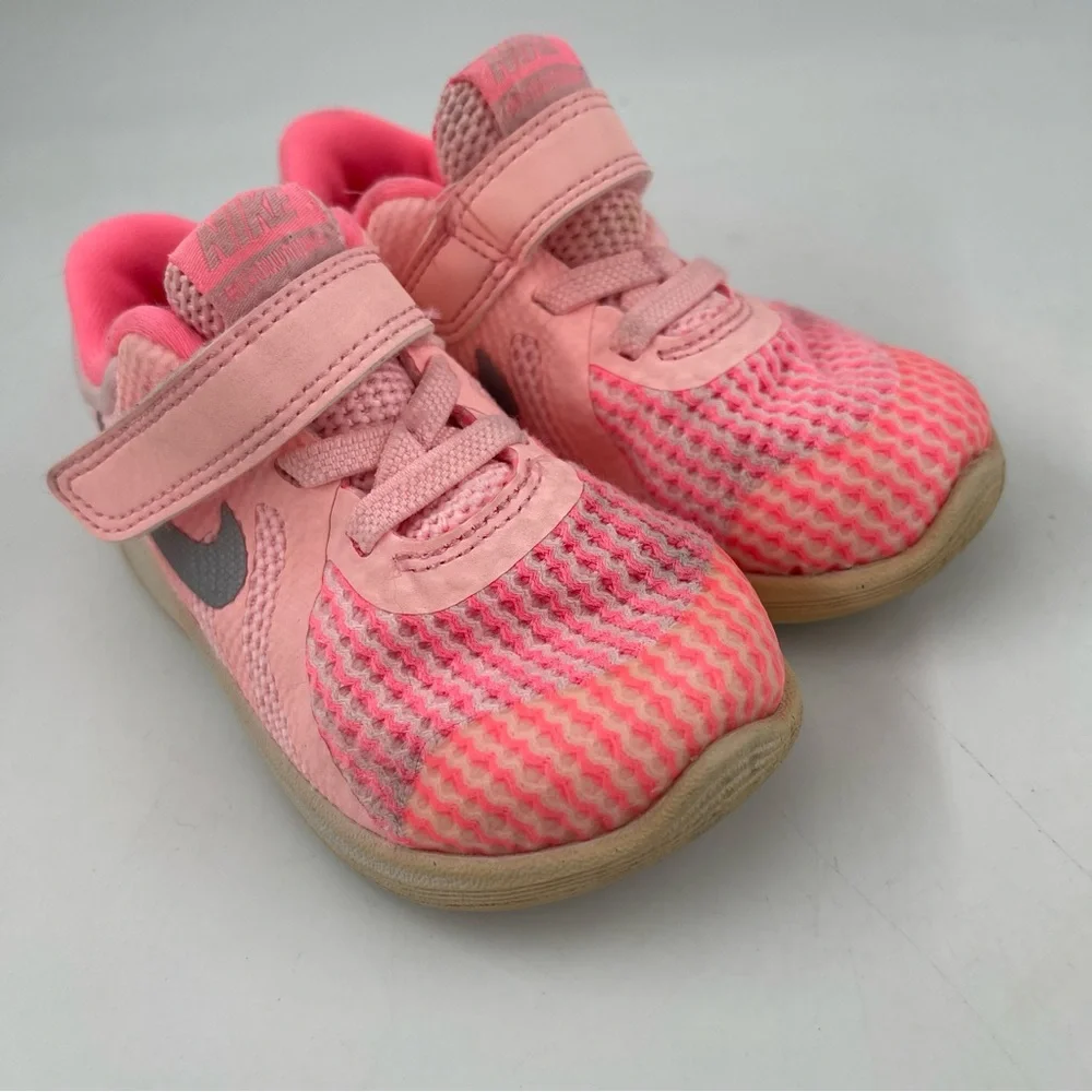 Nike Girl’s Revolution 4 - SZ 7C - Pink Hook & Loop Mesh Sneakers Shoes